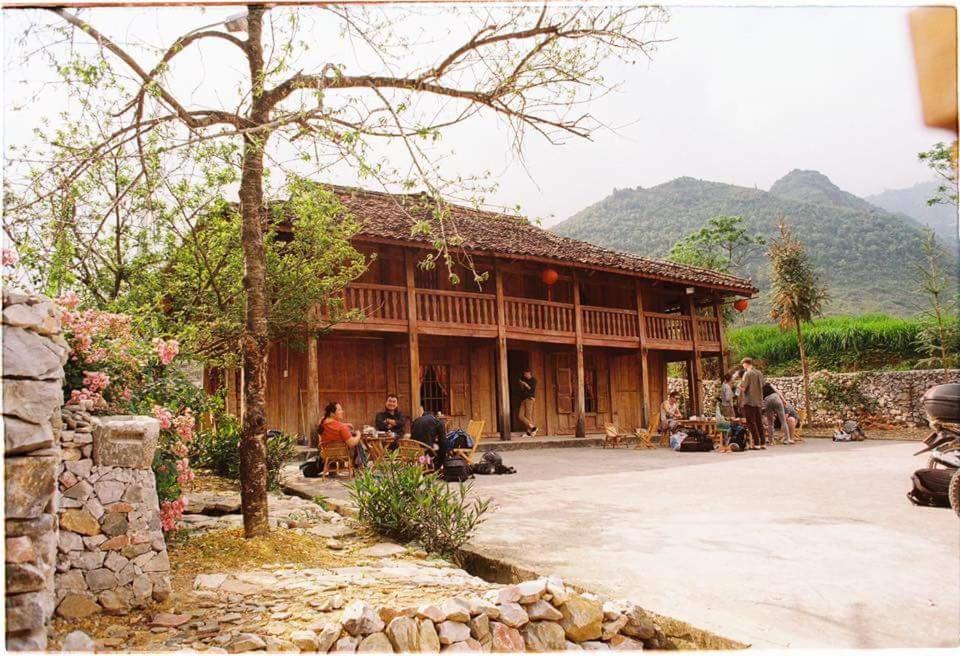 Lo Lo Homestay & Cafe Meo Vac Экстерьер фото