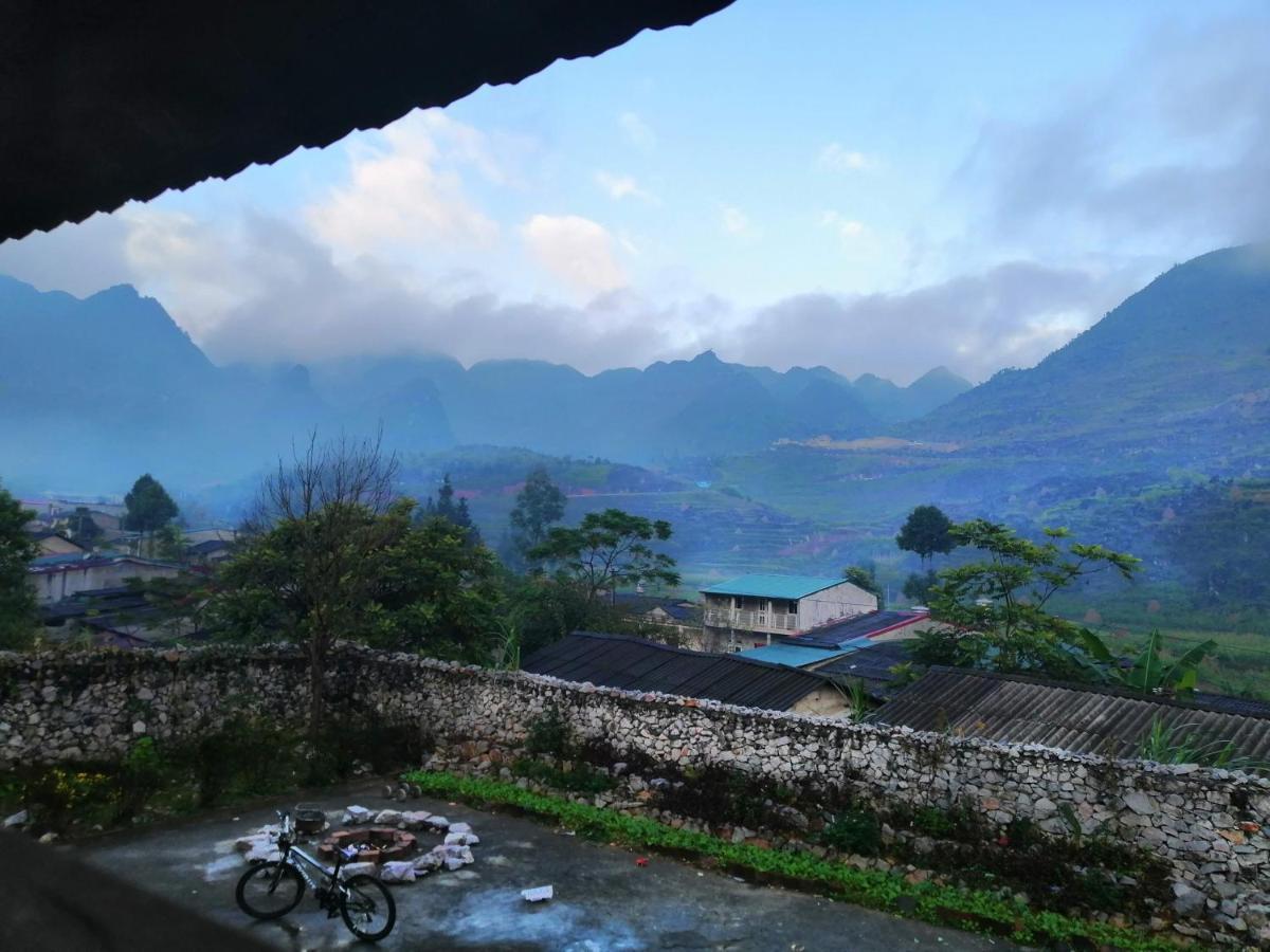 Lo Lo Homestay & Cafe Meo Vac Экстерьер фото