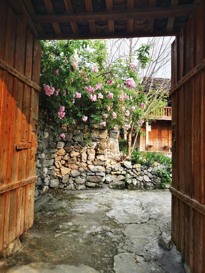 Lo Lo Homestay & Cafe Meo Vac Экстерьер фото