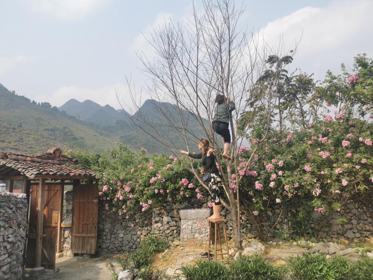 Lo Lo Homestay & Cafe Meo Vac Экстерьер фото